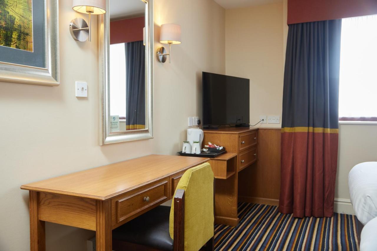 The Broughton Hotel By Greene King Inns Milton Keynes Buitenkant foto