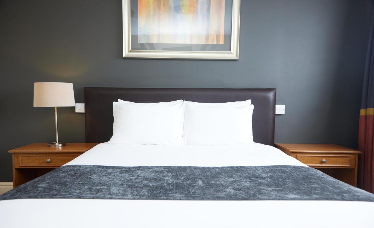 The Broughton Hotel By Greene King Inns Milton Keynes Buitenkant foto
