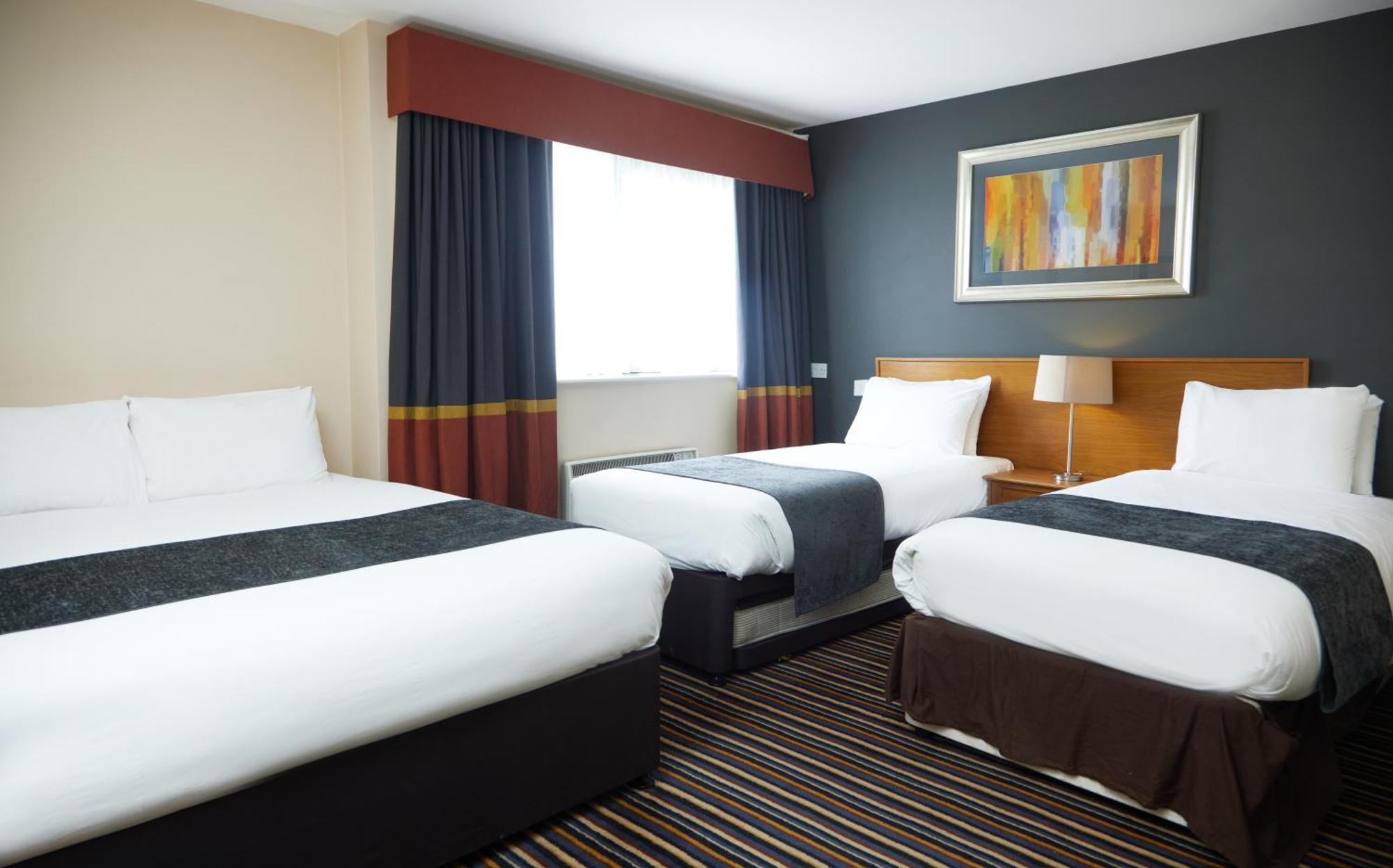 The Broughton Hotel By Greene King Inns Milton Keynes Buitenkant foto